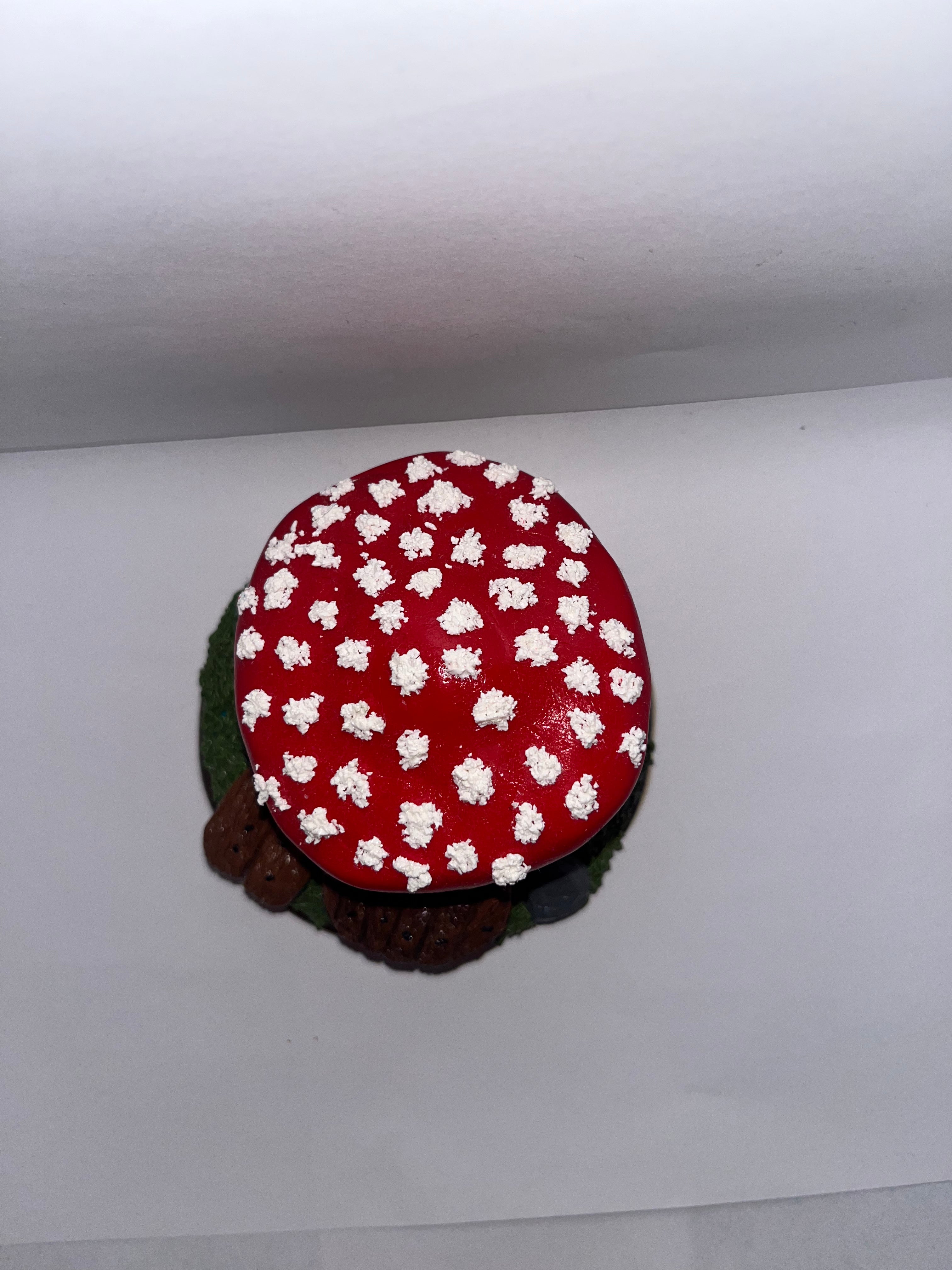 Gnome Village Under Toadstool Table (Glows in DARK!)